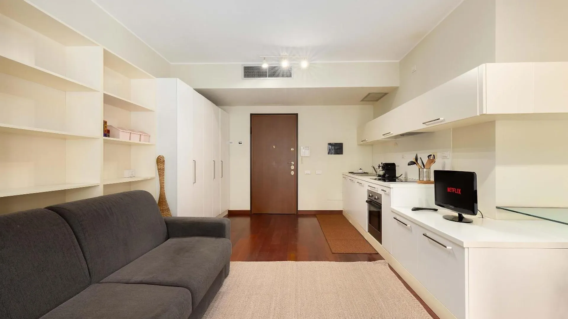 Appartement Citylife Prime Studio - In Front Of The Shopping District With Big Terrace And Gym Milaan Italië